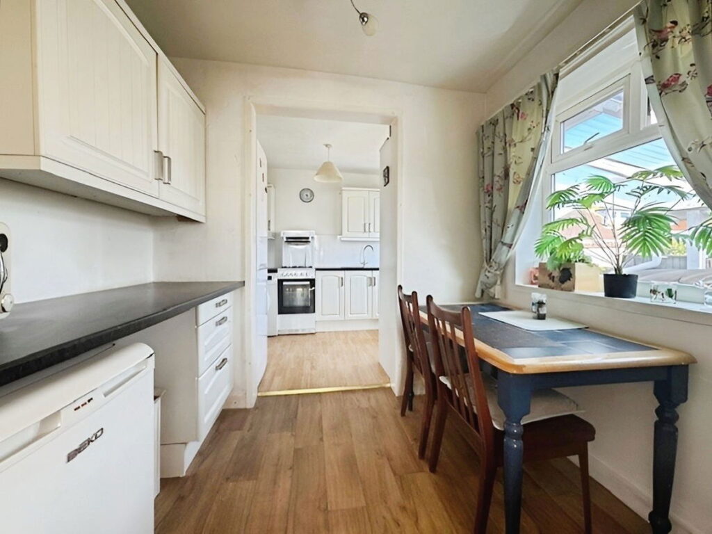 Ceri Avenue, Prestatyn, Denbighshire LL19 7YN