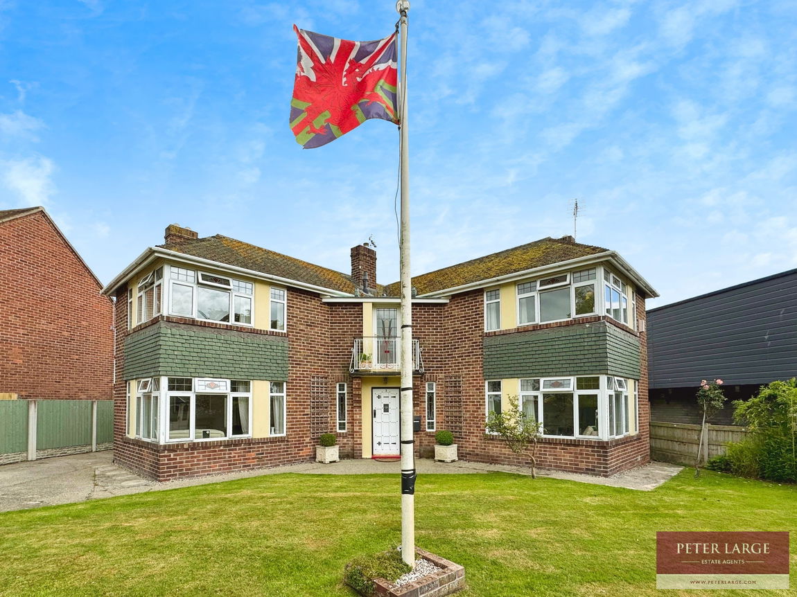 3 The Boulevard, Rhyl, LL18 4SR