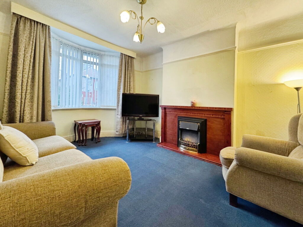 Clifton Park Road, Rhyl, Denbighshire LL18 4AW