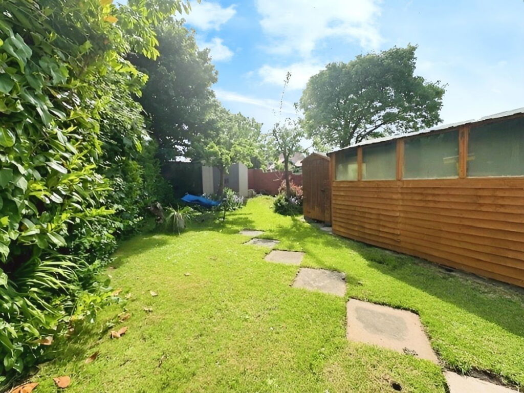 Knowles Avenue, Prestatyn, Denbighshire LL19 8SG