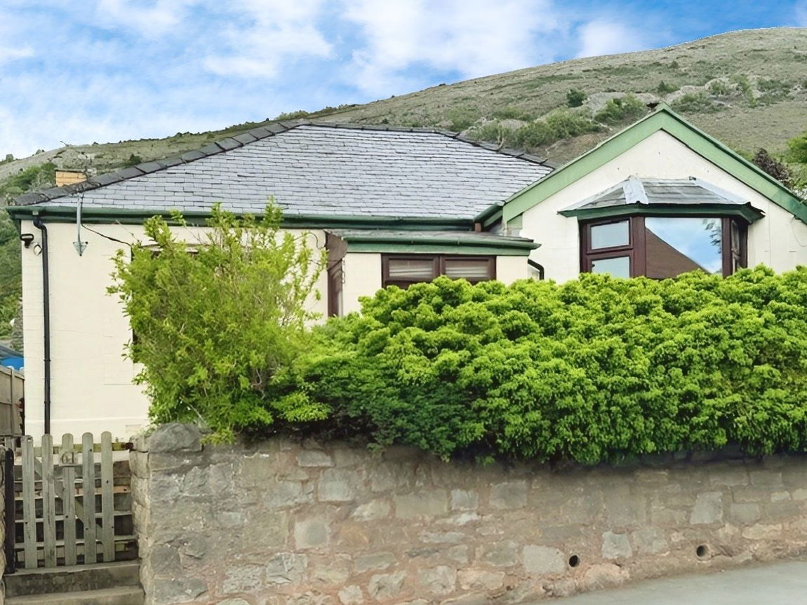 61 Cwm Road Dyserth LL18 6BA Denbighshire
