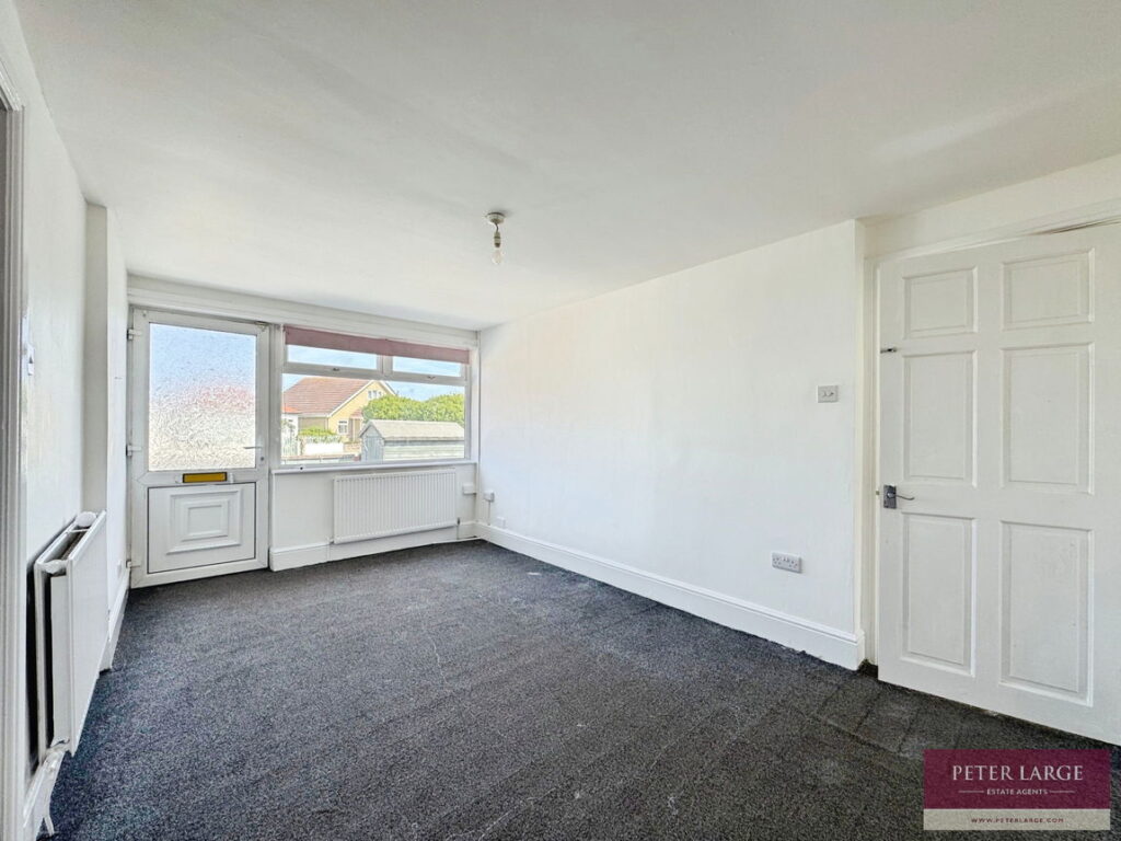 3 Clwyd Gardens, Kinmel Bay, LL18 5NB