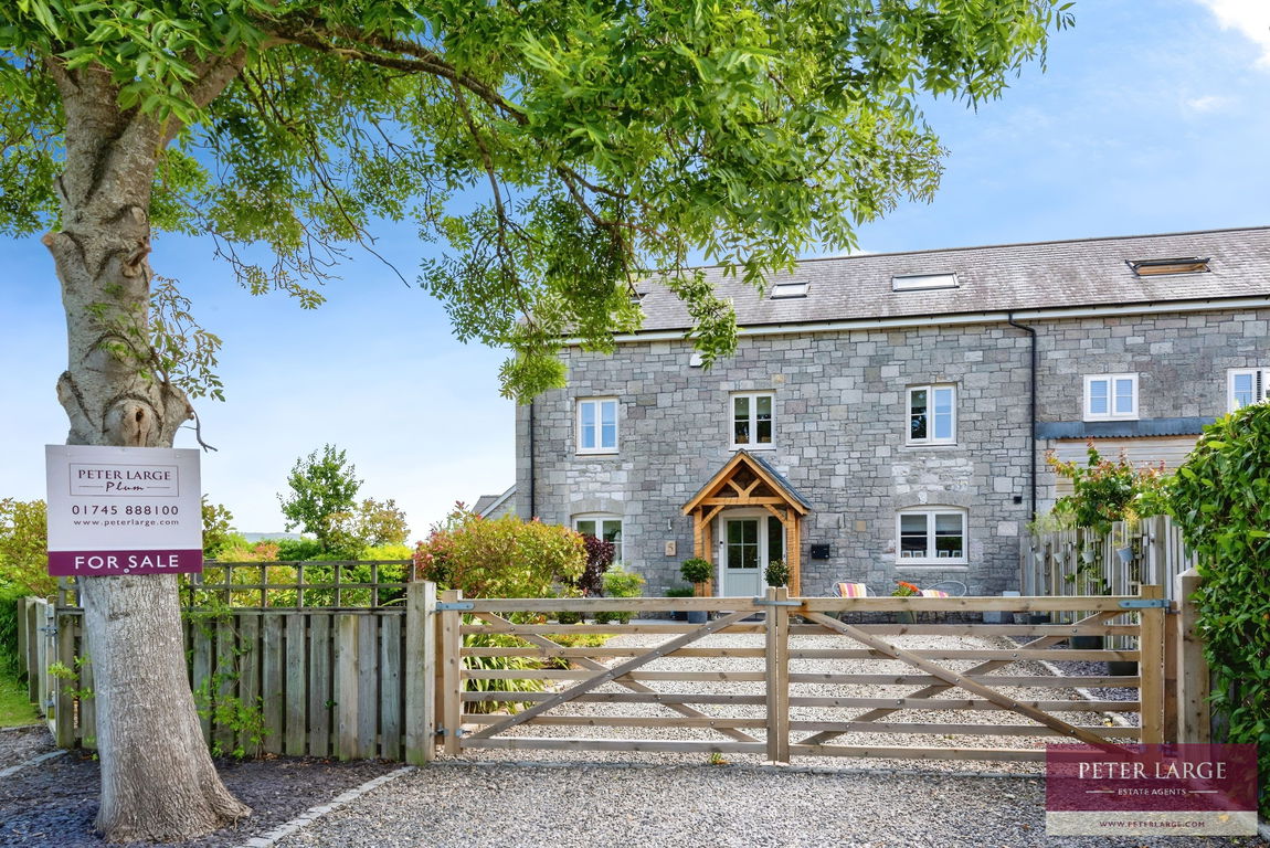 Pennant Farm, Prion Rd, Denbigh, Denbighshire LL16 5ST