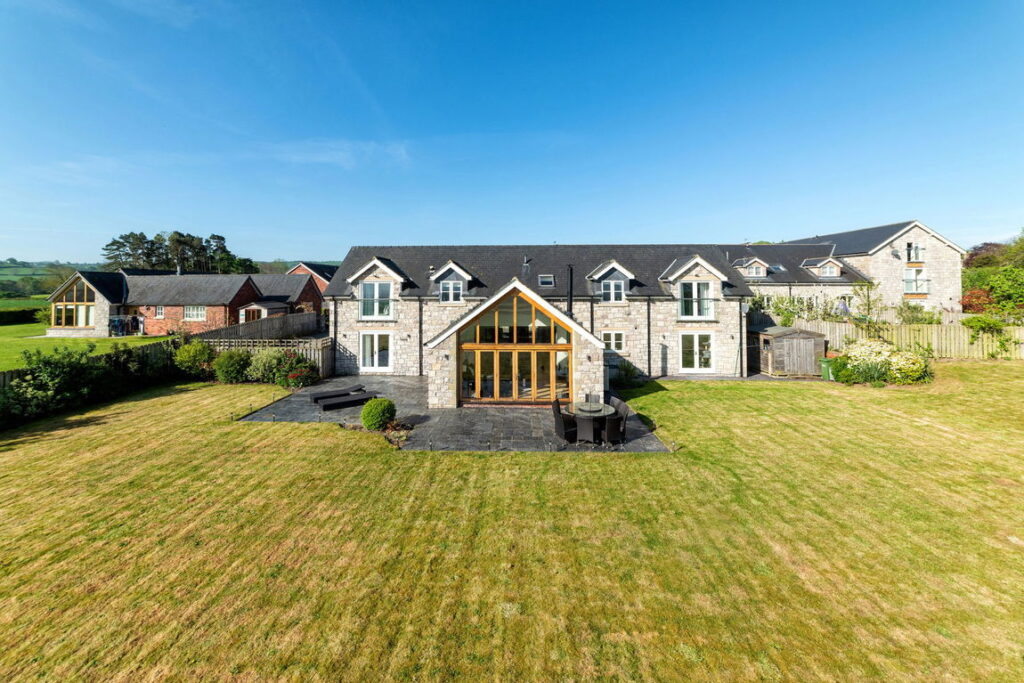 Property Image 0