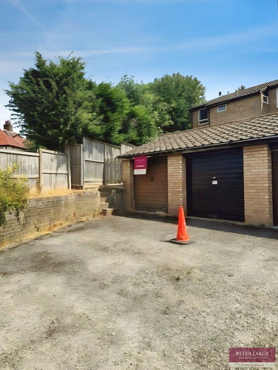84a26111-Garage-202_1784804113317.jpg