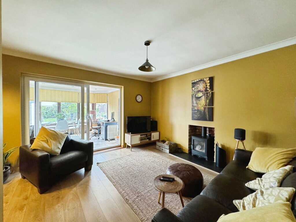 Dyserth Rd, Rhyl, Denbighshire, LL18 4DU