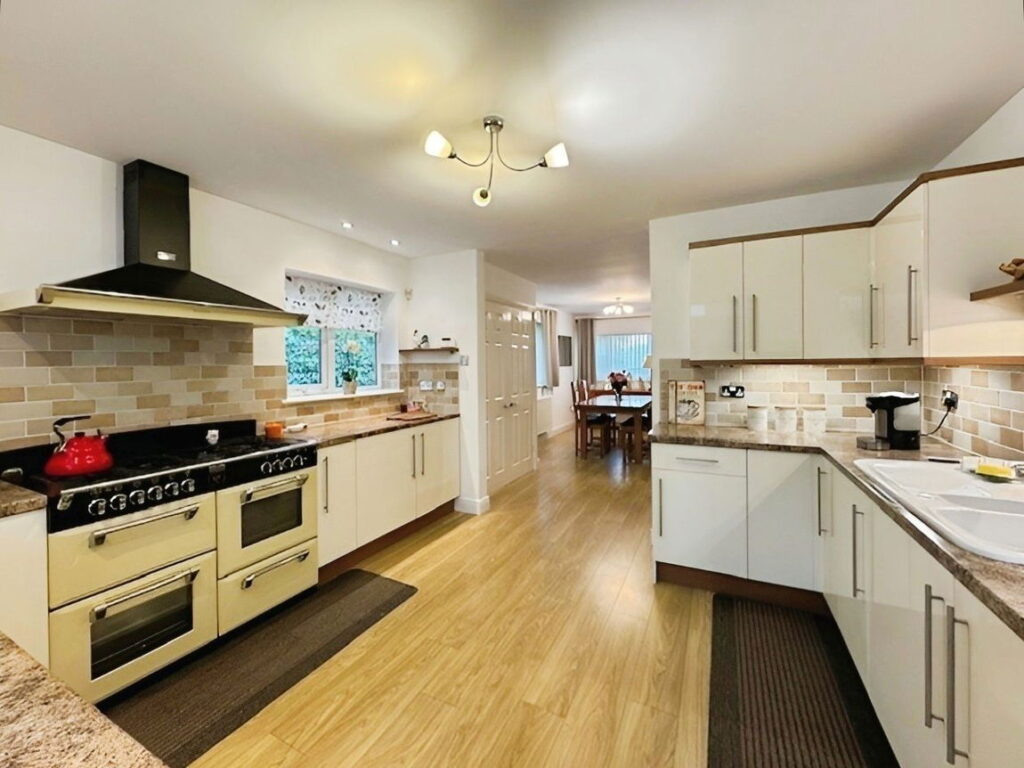 7 Bryntirion Court Prestatyn LL19 9NY Denbighshire