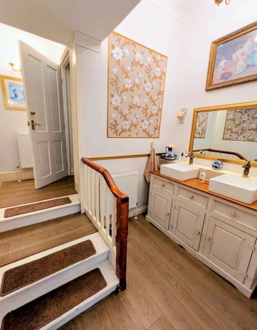 Bathroom_b_1785338771816.png