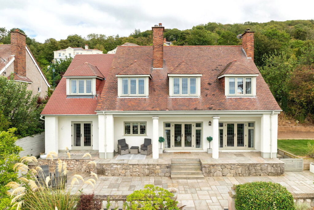 Property Image 0