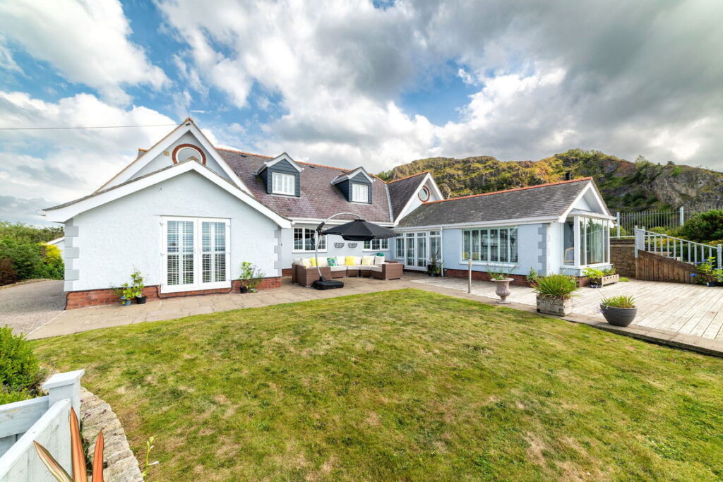 Bryn Afallon, Hiraddug Road, Dyserth, LL18 6HS