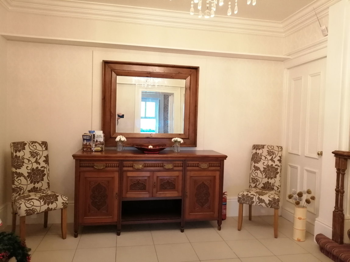 Entrance-hall_2_1785338619378.jpg