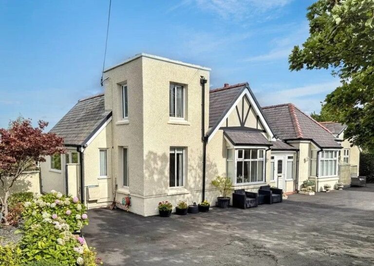 St. George Road, Abergele, Conwy Image