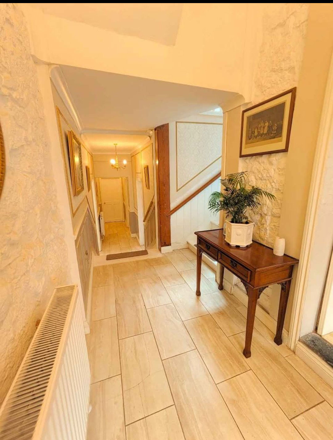 Ground-floor-entrance_3_1785338771825.png