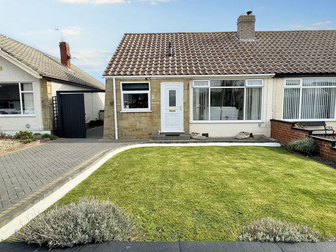Lon Y Cyll, Pensarn, LL22 7RN