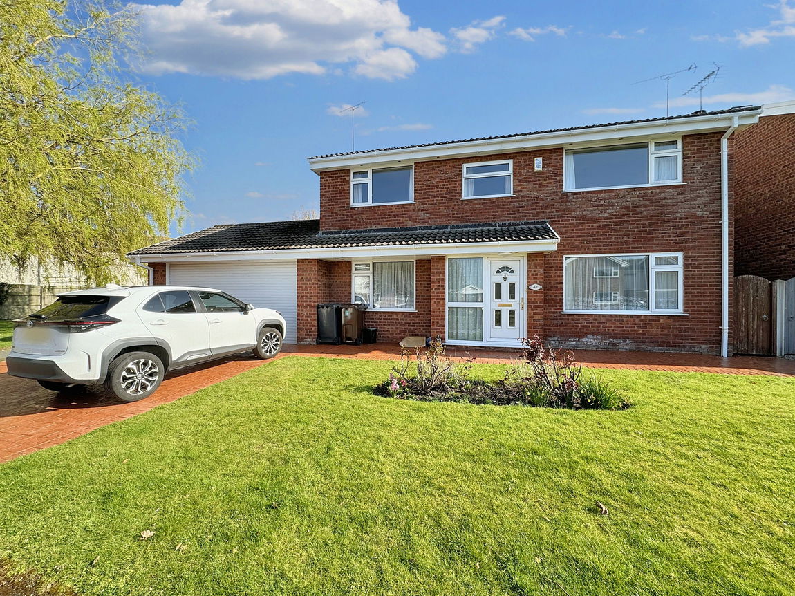 Heol Colwyn, Abergele, LL22 7UP