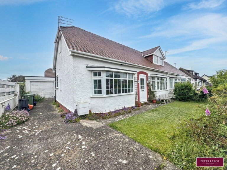 Warren Drive, Prestatyn, Denbighshire Image
