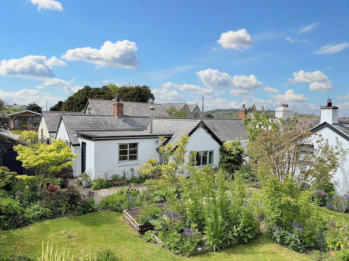 Llannefydd, Denbigh, LL16 5ED