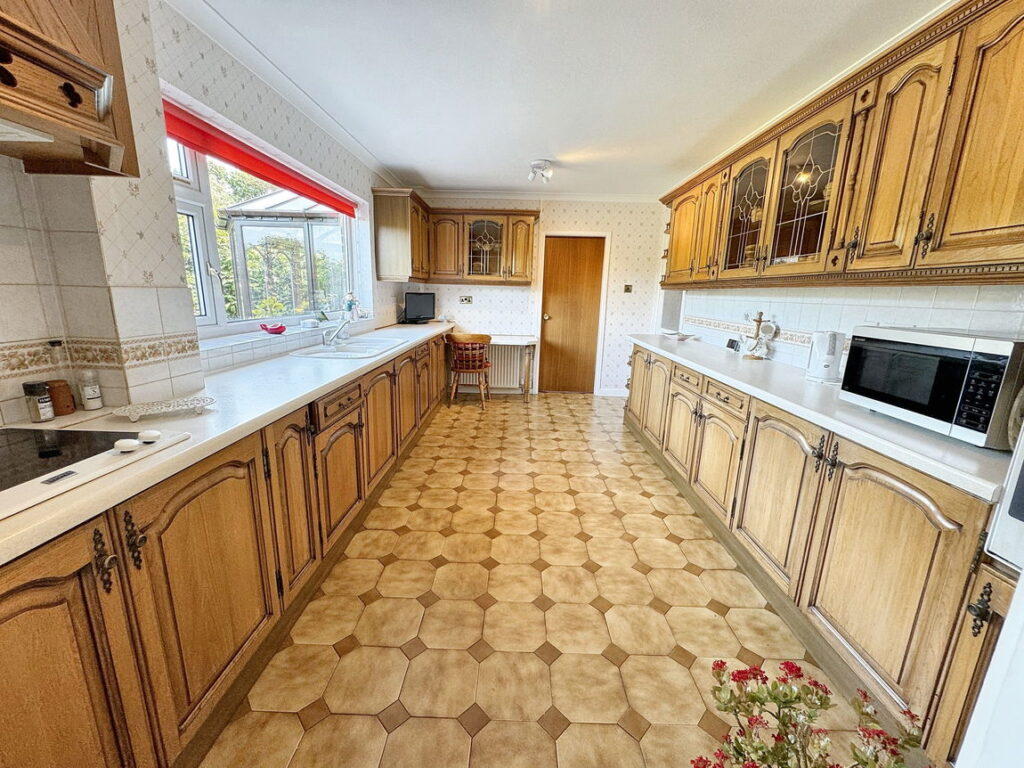Bryn Twr, Abergele, LL22 8DD
