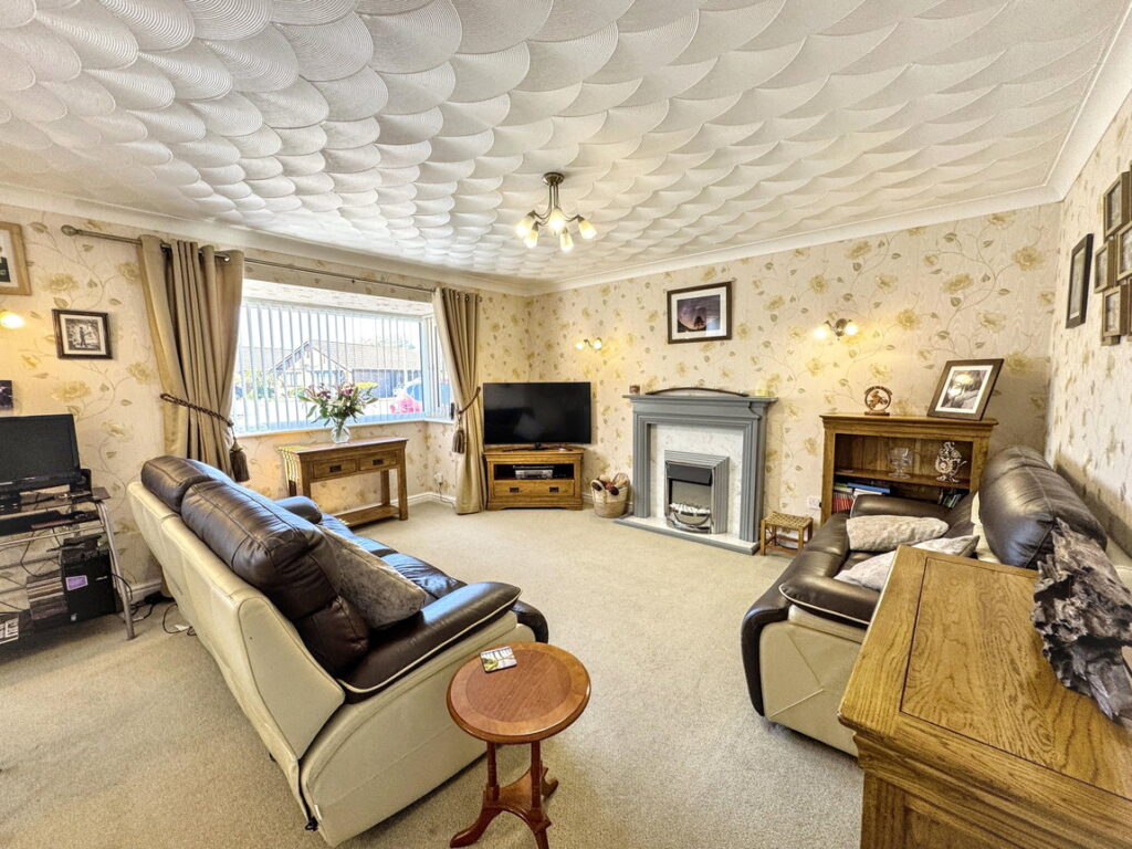 Trem Y Castell, Towyn, Conwy, LL22 9LX