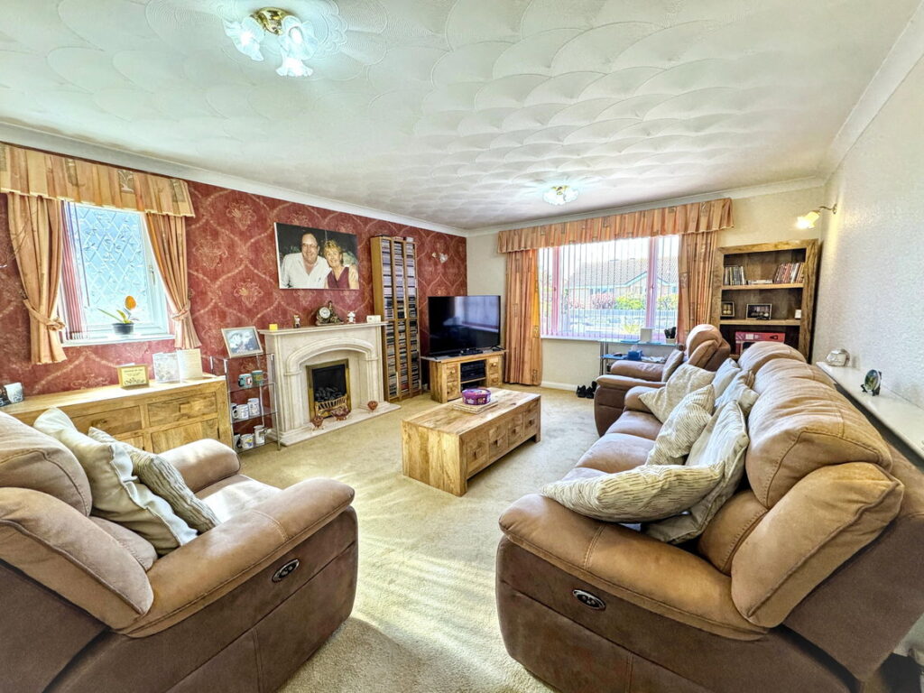 Towyn Way West, Towyn, Conwy, LL22 9LF