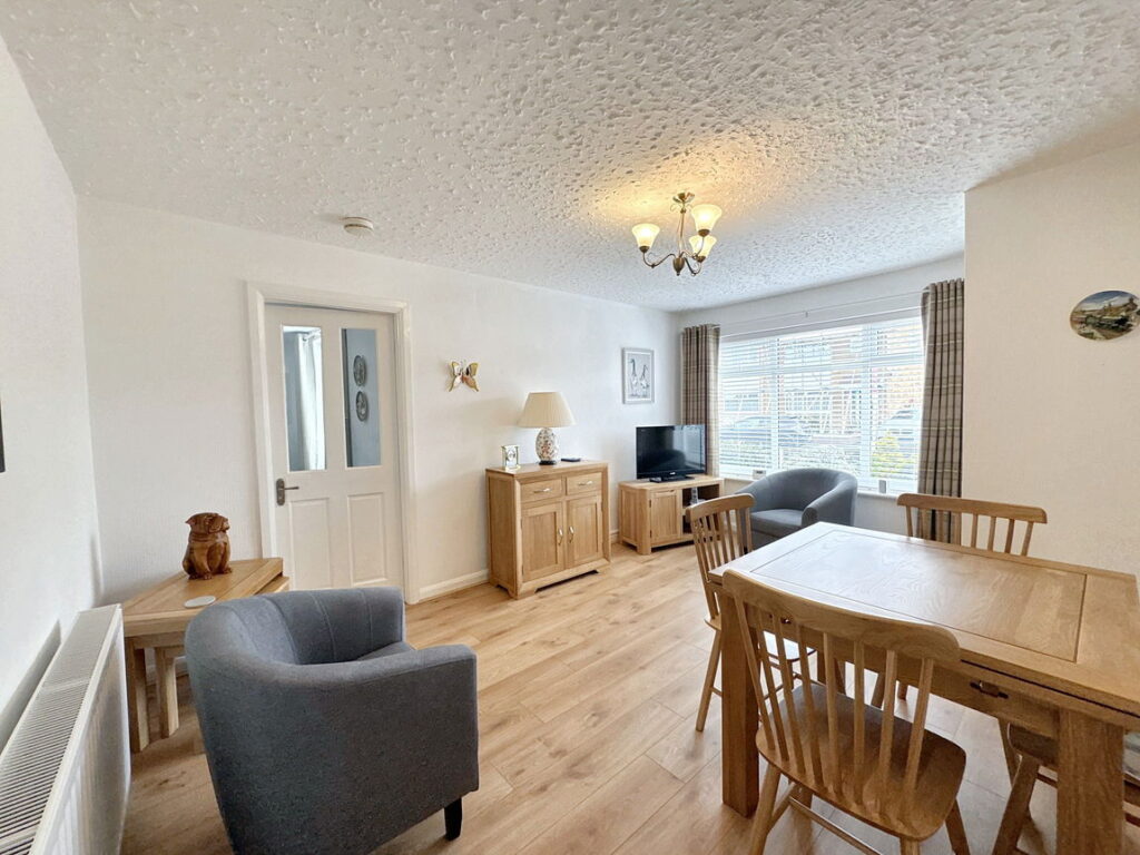 Llys Madoc, Towyn, Conwy, LL22 9NN