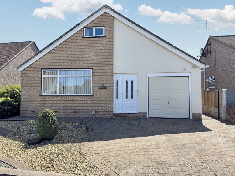Bryn Derwen, Abergele, Conwy Image