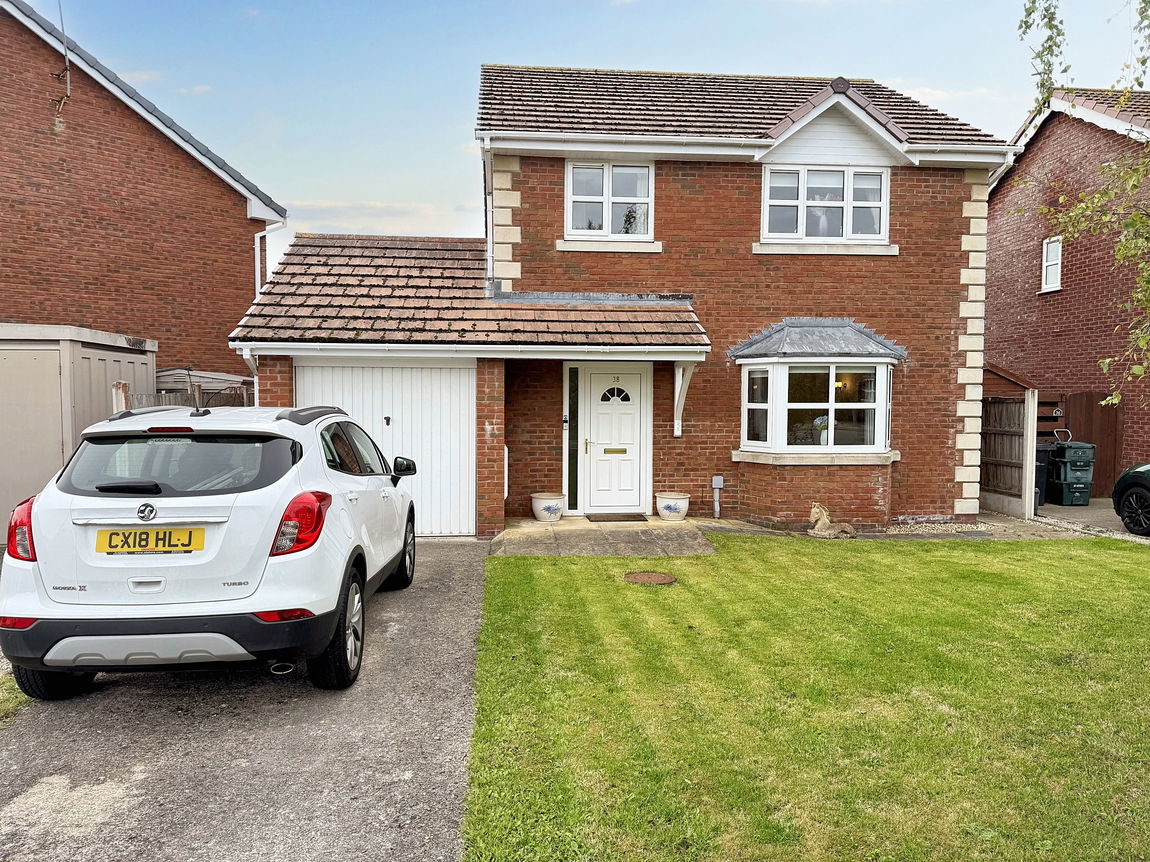 Ffordd Y Berllan, Towyn, Abergele, LL22 9LZ