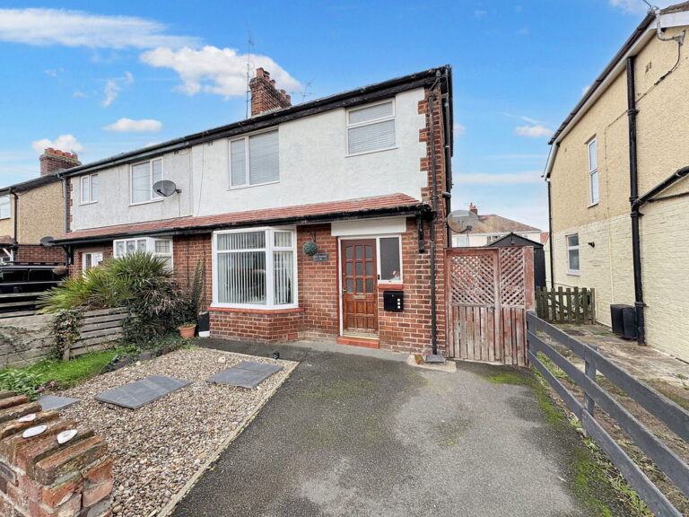Clwyd Avenue, Abergele, Conwy Image