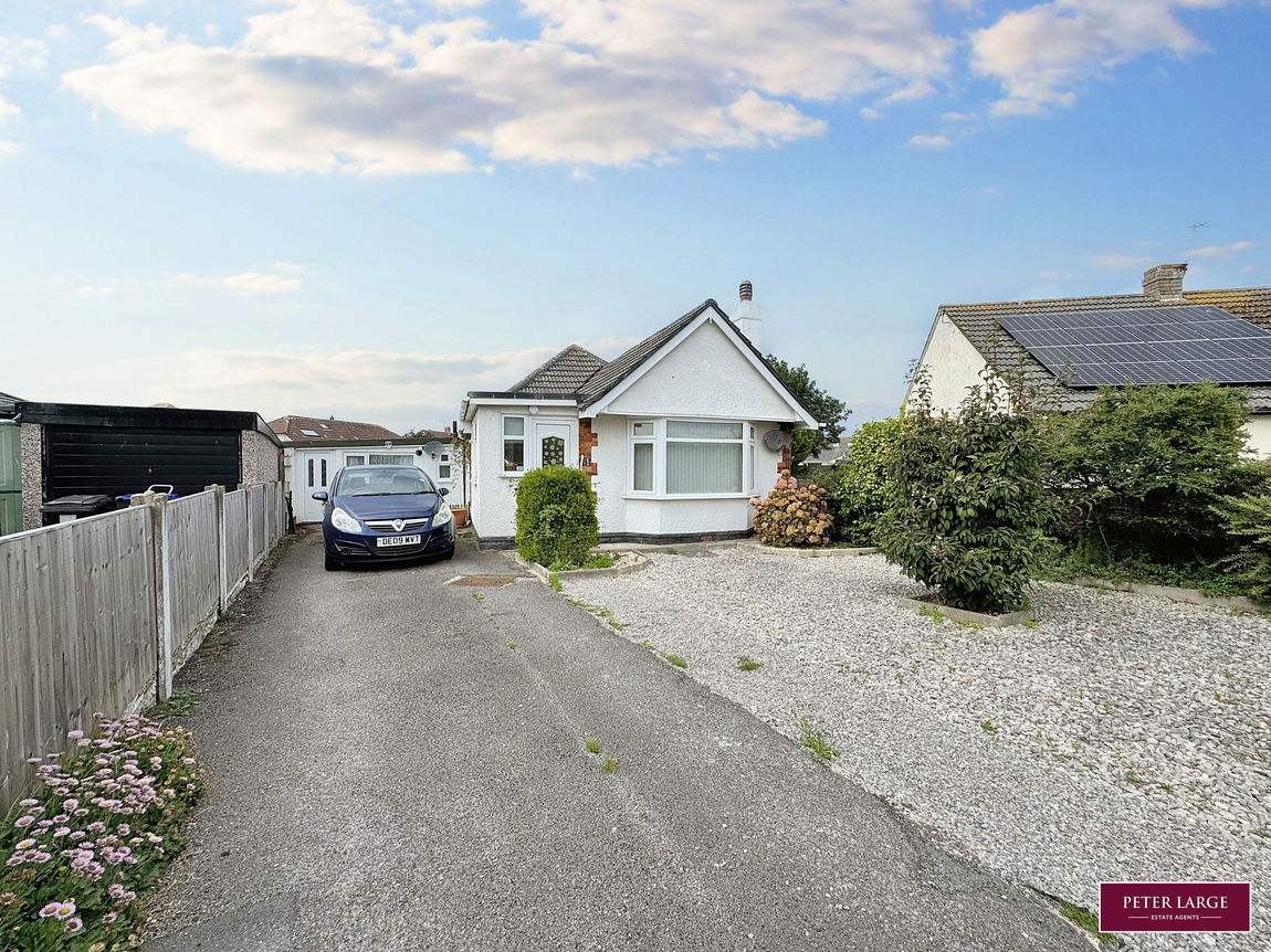 Penley Avenue, Prestatyn, Denbighshire LL19 7RT