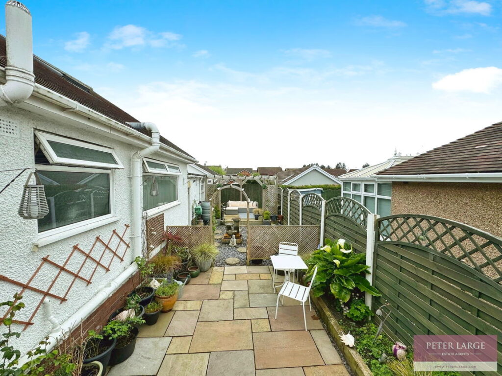 2 Ffordd Aber, Rhuddlan, LL18 2SJ
