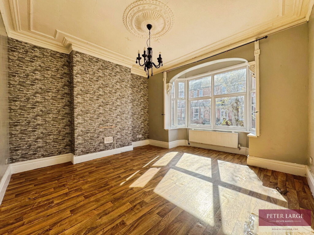1 South Avenue, Rhyl, LL18 1HU