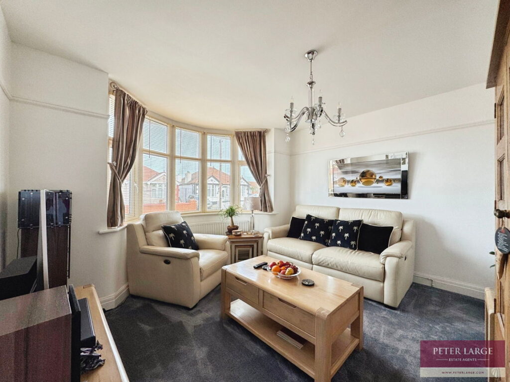 12 Bryn Avenue, Rhyl, LL18 4BG