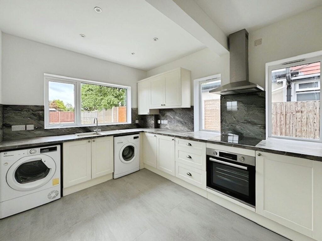 Earlswood Avenue, Prestatyn, Denbighshire LL19 7BB