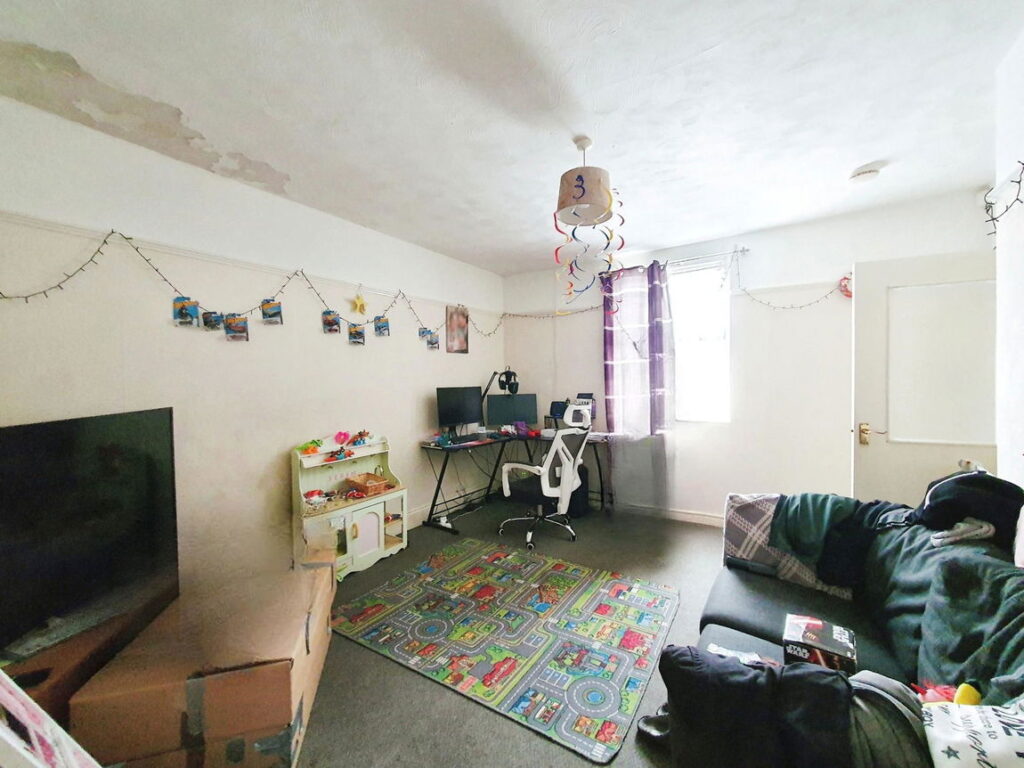 36B Church Street, Rhyl, LL18 3AA