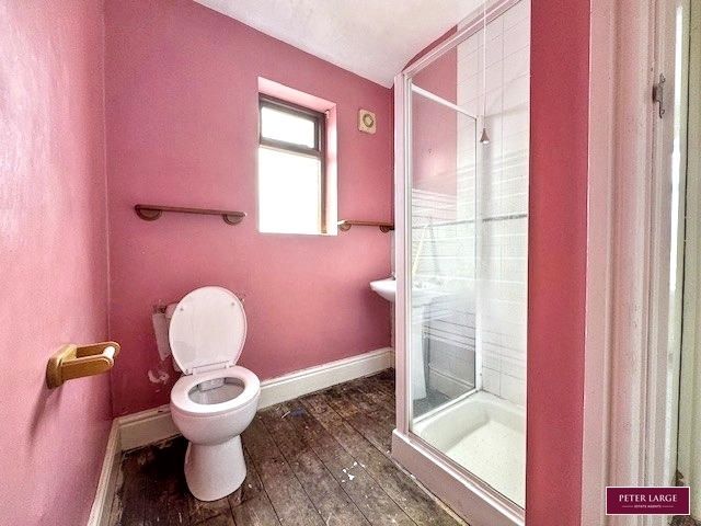 en-suite_1788537823736.jpg
