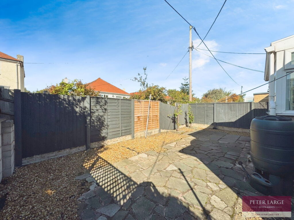 44 Eastville Avenue, Rhyl, Denbighshire, LL18 3TN