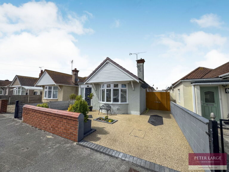 Knowles Avenue, Rhyl, Denbighshire Image