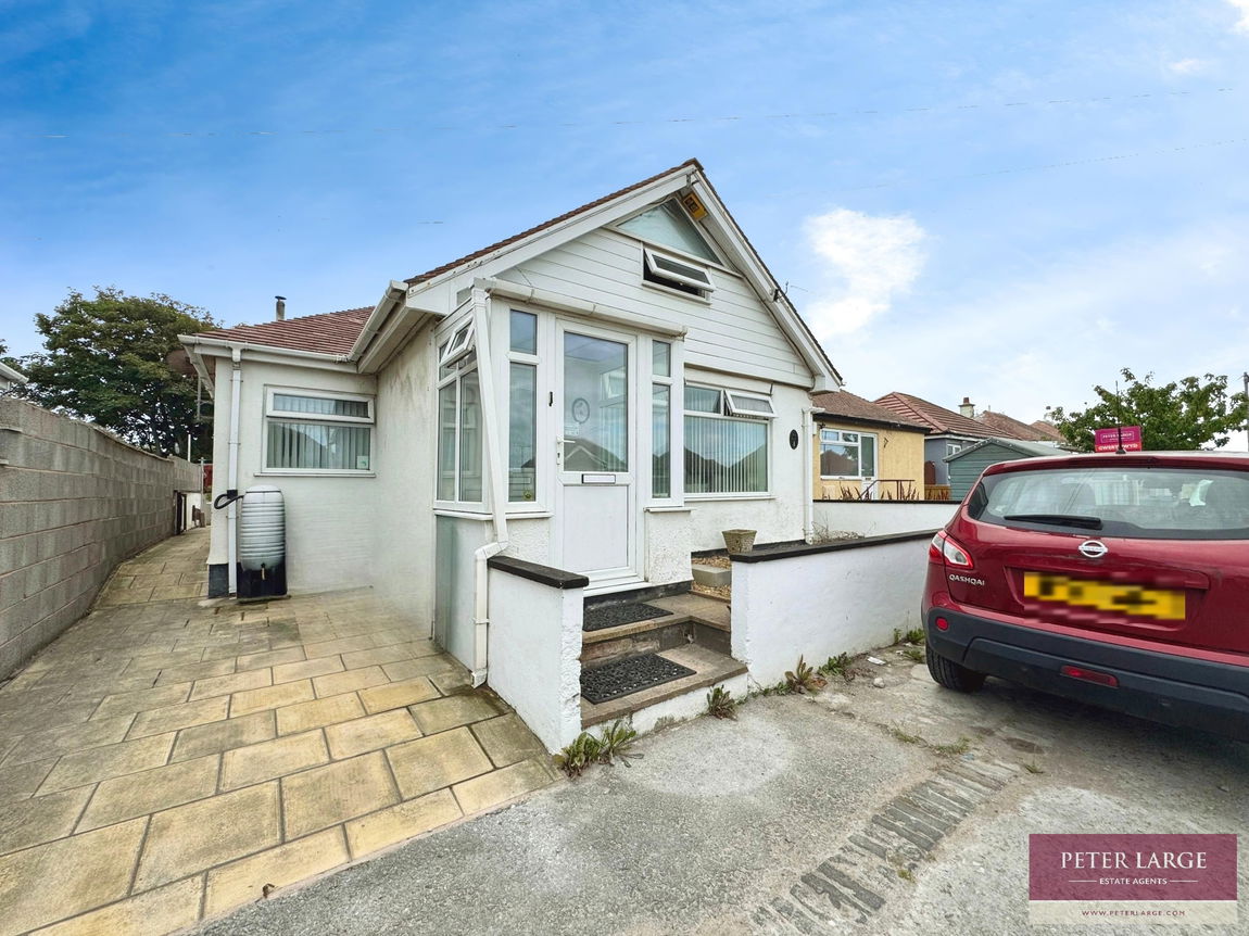 Clwyd Gardens, Kinmel Bay, Conwy LL18 5NB