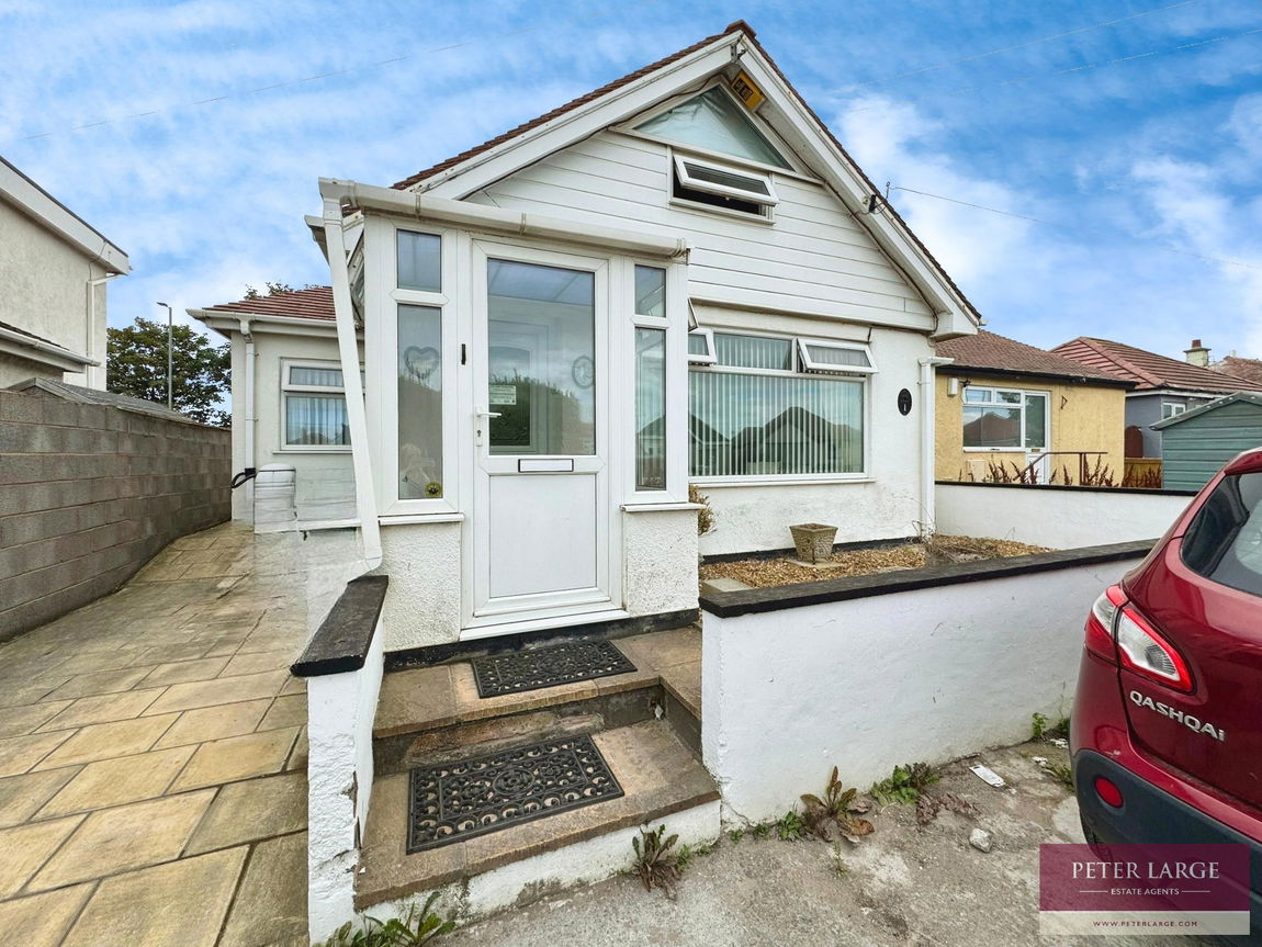 Clwyd Gardens, Kinmel Bay, Conwy LL18 5NB